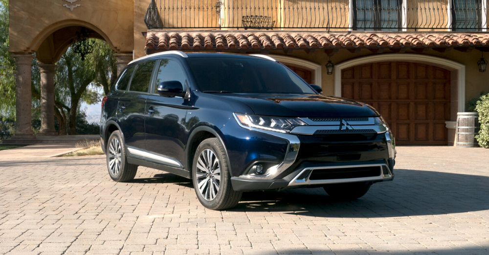 The Right Compact SUV from Mitsubishi