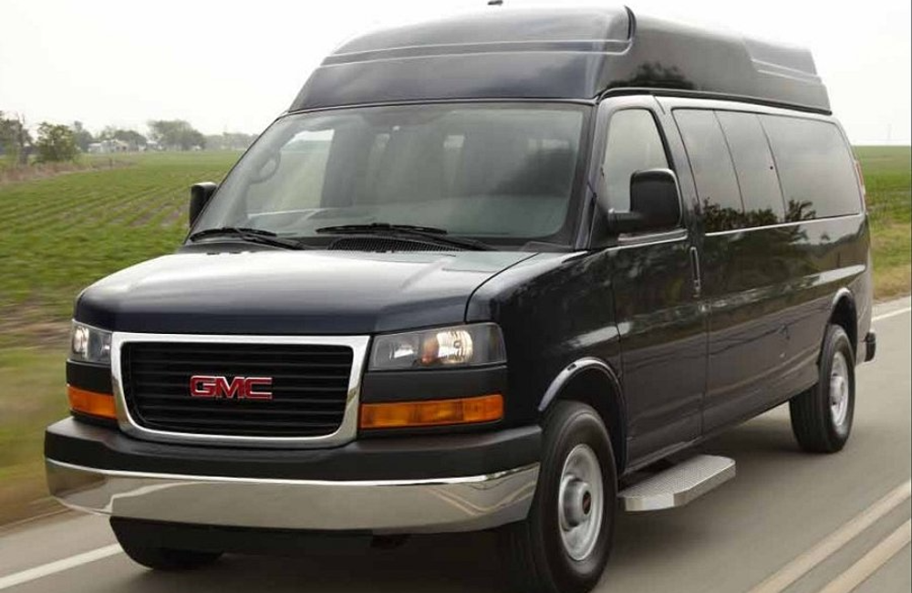 GMC Savana: The Ultimate Workhorse for Commercial and Personal Needs
